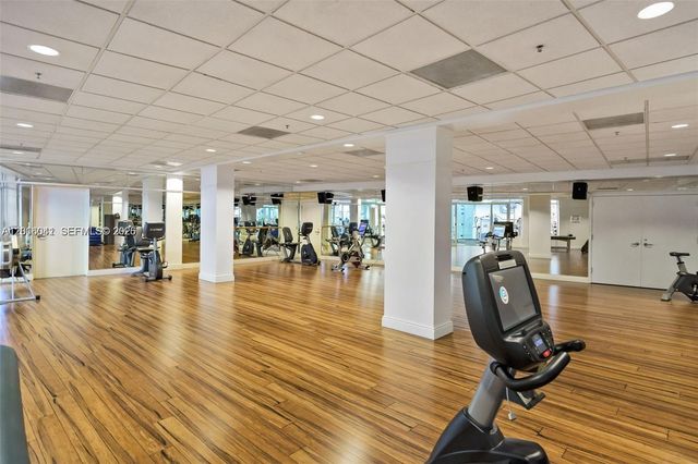 808 Brickell Key Dr 3304, Miami, FL 33131