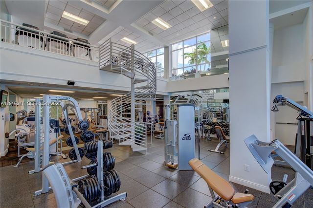 808 Brickell Key Dr 3304, Miami, FL 33131