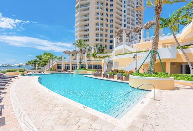 808 Brickell Key Dr 3304, Miami, FL 33131