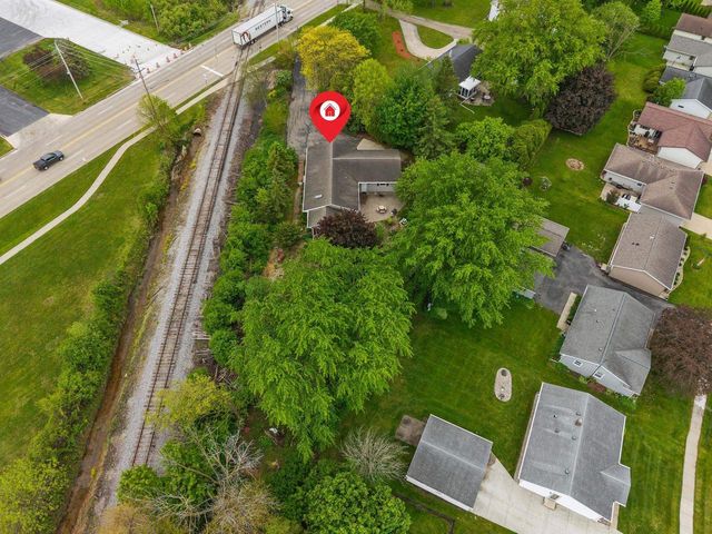 2220 W 20TH AVENUE, Oshkosh, WI 54904