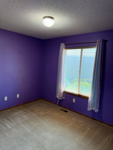 1605 N Nickelton Cir, Wichita, KS 67235