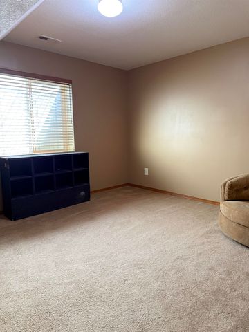 1605 N Nickelton Cir, Wichita, KS 67235