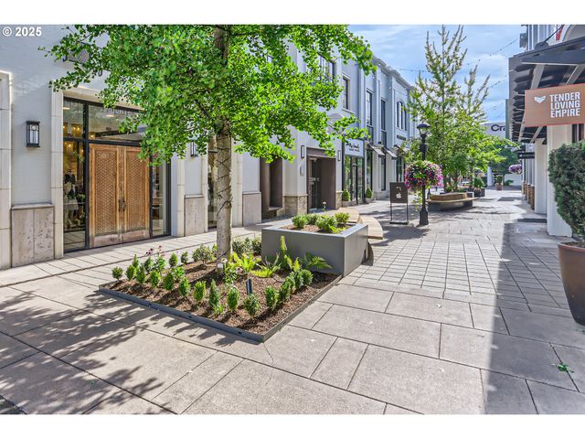 8970 Sw Vermillion Dr, Tualatin, OR 97062