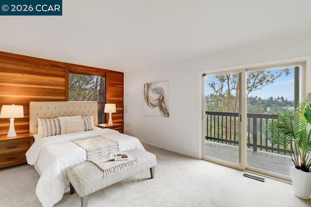 7875 7875 Skyline Blvd, Oakland, CA 94611