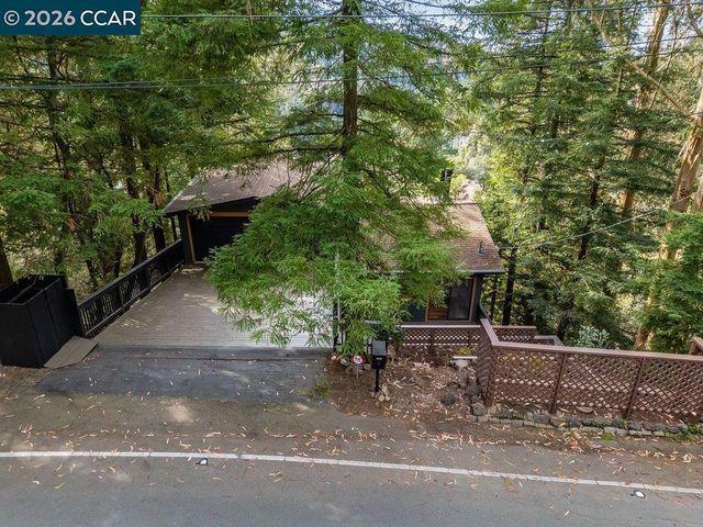 7875 7875 Skyline Blvd, Oakland, CA 94611