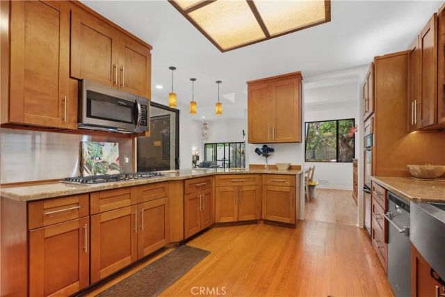 341 S Meadows, Manhattan Beach, CA 90266