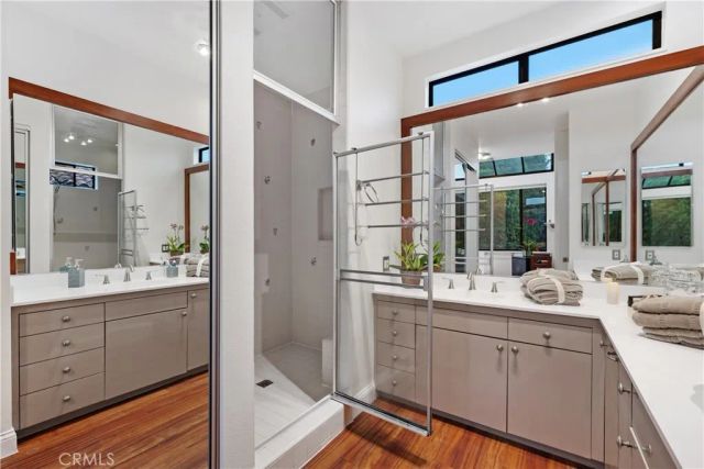 341 S Meadows, Manhattan Beach, CA 90266