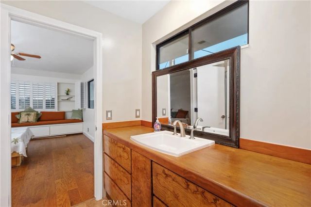 341 S Meadows, Manhattan Beach, CA 90266