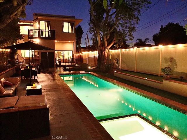341 S Meadows, Manhattan Beach, CA 90266