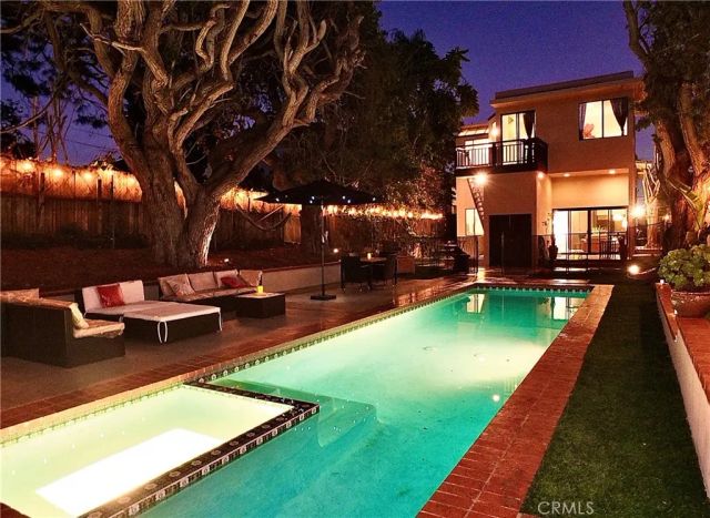 341 S Meadows, Manhattan Beach, CA 90266
