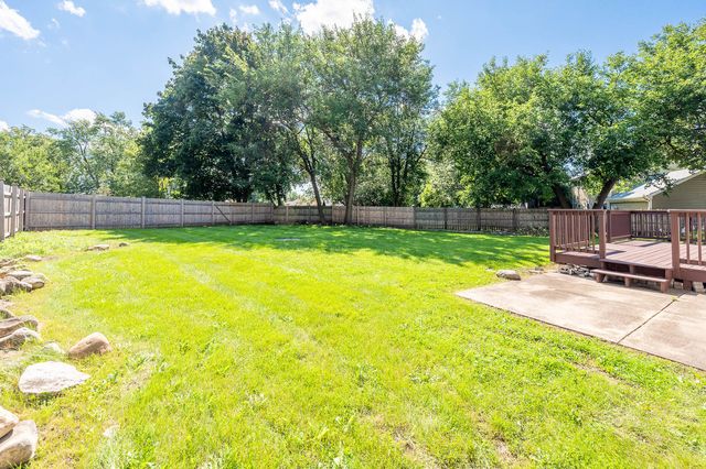 542 S 14th Street, St. Charles, IL 60174