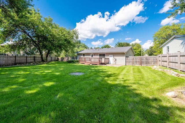 542 S 14th Street, St. Charles, IL 60174