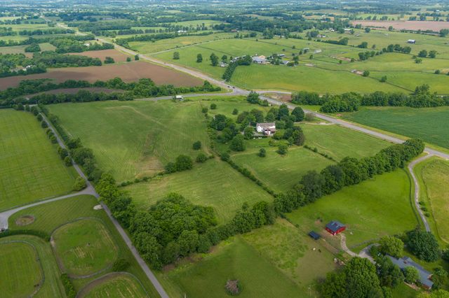 1975 Georgetown Road, Paris, KY 40361