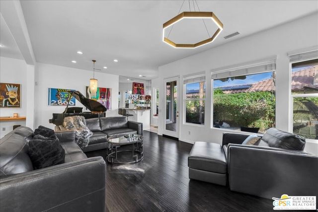 105 Shoreline Drive, Rancho Mirage, CA 92270