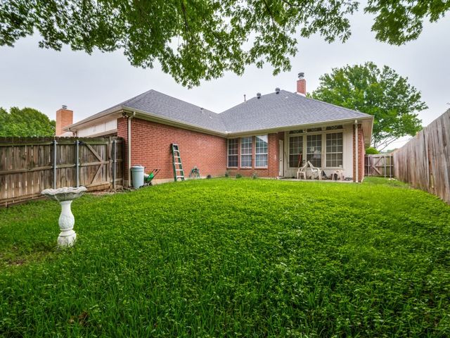 1503 Dutchman Creek Drive, Desoto, TX 75115