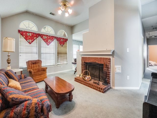 1503 Dutchman Creek Drive, Desoto, TX 75115