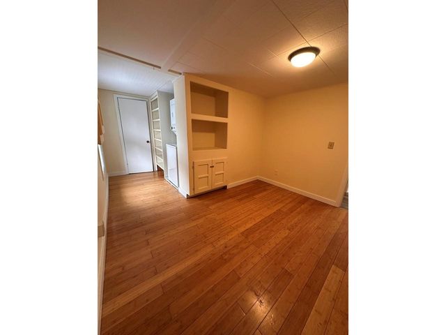 87 Spring Street, Burlington, VT 05401