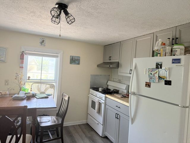 87 Spring Street, Burlington, VT 05401