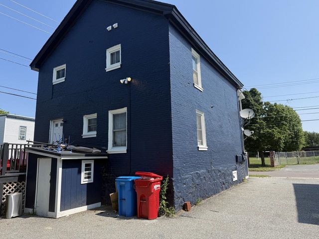 87 Spring Street, Burlington, VT 05401