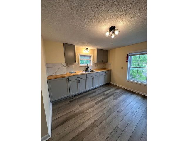 87 Spring Street, Burlington, VT 05401