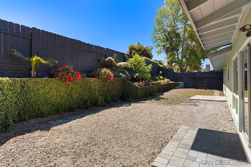 Image 25 of property listing at 2939 GOVERNOR DRIVE, San Diego, CA 92122