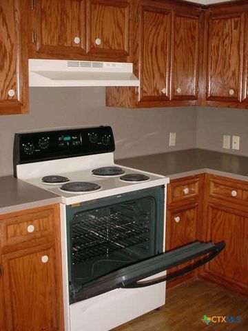 104 Jocelyn Circle, Victoria, TX 77901