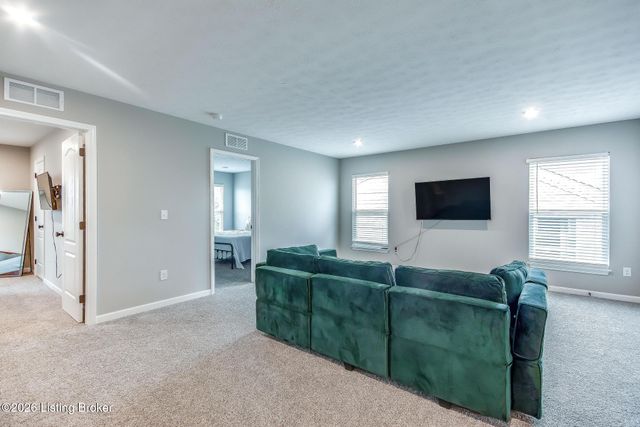 10027 Windcrest Farms Ln 19B, Louisville, KY 40291