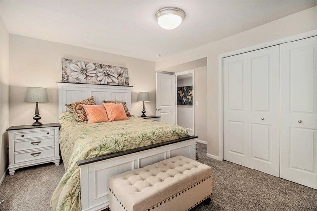 2219 Gray Oak Cove 37, Portage, MI 49024