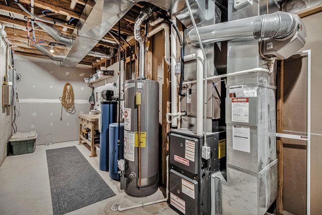 2219 Gray Oak Cove 37, Portage, MI 49024