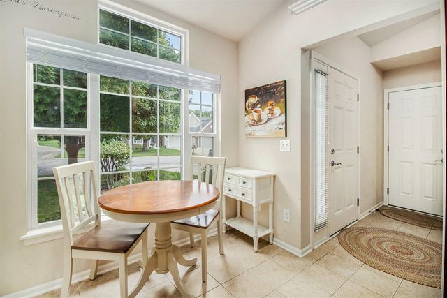 2219 Gray Oak Cove 37, Portage, MI 49024