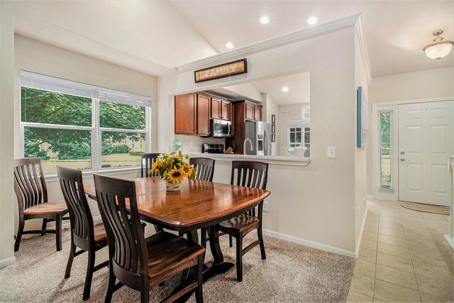 2219 Gray Oak Cove 37, Portage, MI 49024