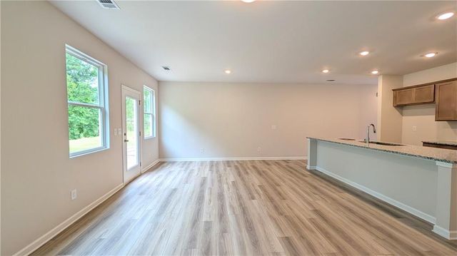 516 Hayes Lane, Canton, GA 30115