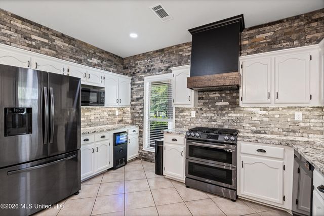 4280 Roman Forest Drive, Olive Branch, MS 38654