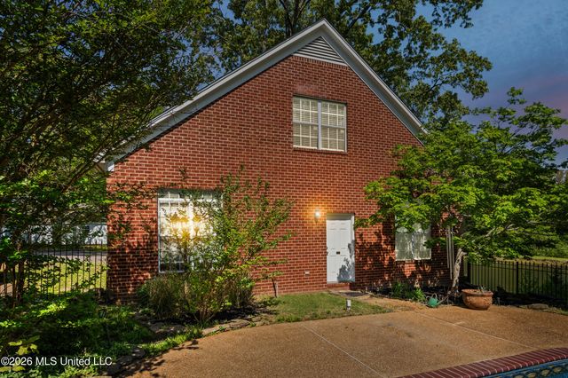 4280 Roman Forest Drive, Olive Branch, MS 38654