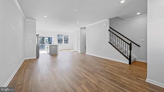 4 MERION AVE, Rosedale, MD 21237