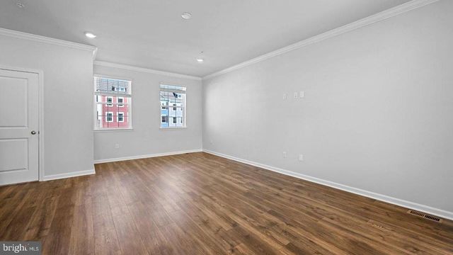 4 MERION AVE, Rosedale, MD 21237