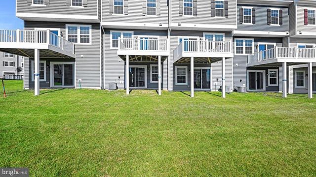4 MERION AVE, Rosedale, MD 21237