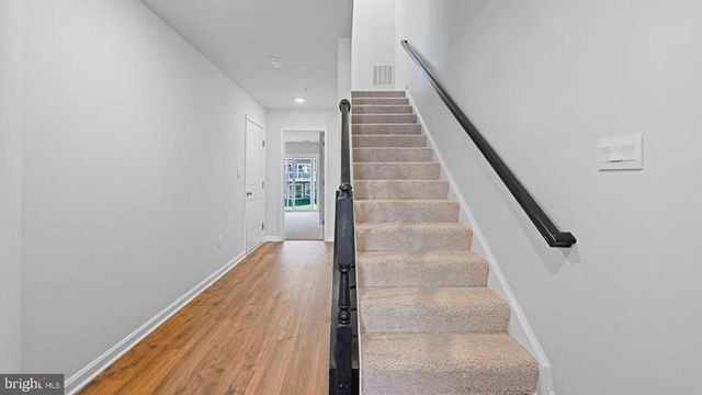 4 MERION AVE, Rosedale, MD 21237