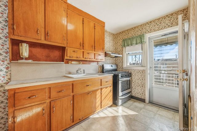 20-13 26th Street, Astoria, NY 11105