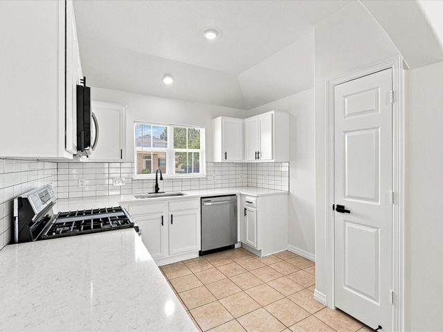 21139 Grandin Wood Court, Humble, TX 77338