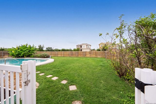 277 Orion Dr, New Braunfels, TX 78130