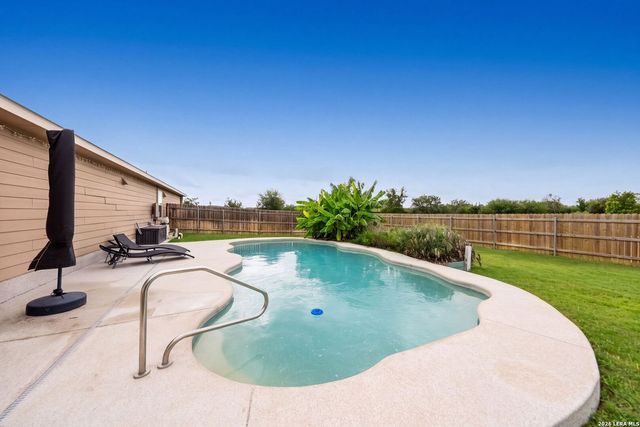 277 Orion Dr, New Braunfels, TX 78130