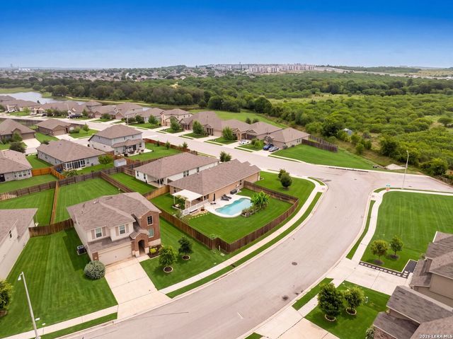 277 Orion Dr, New Braunfels, TX 78130
