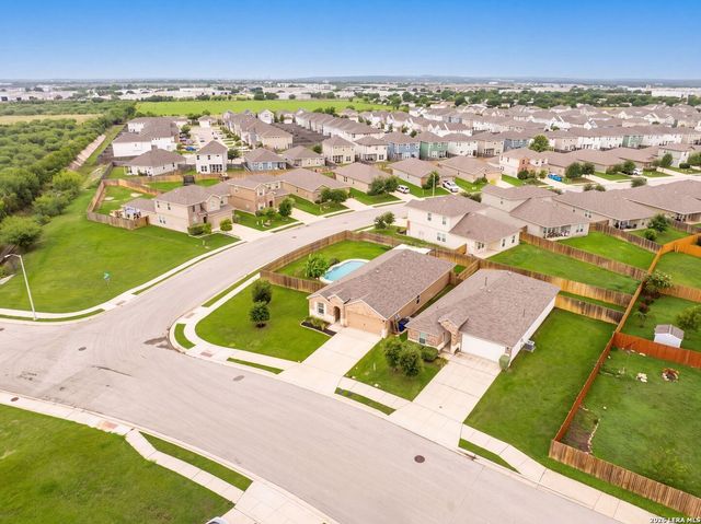 277 Orion Dr, New Braunfels, TX 78130