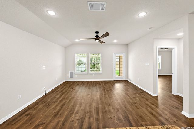 277 Orion Dr, New Braunfels, TX 78130