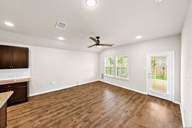 277 Orion Dr, New Braunfels, TX 78130