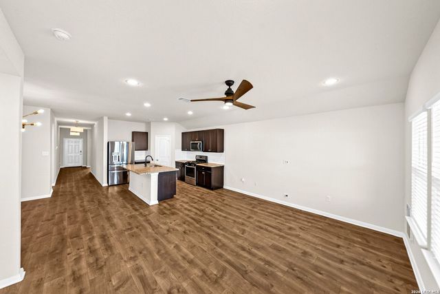 277 Orion Dr, New Braunfels, TX 78130