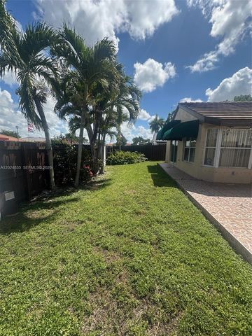 16280 SW 77th Ter, Miami, FL 33193