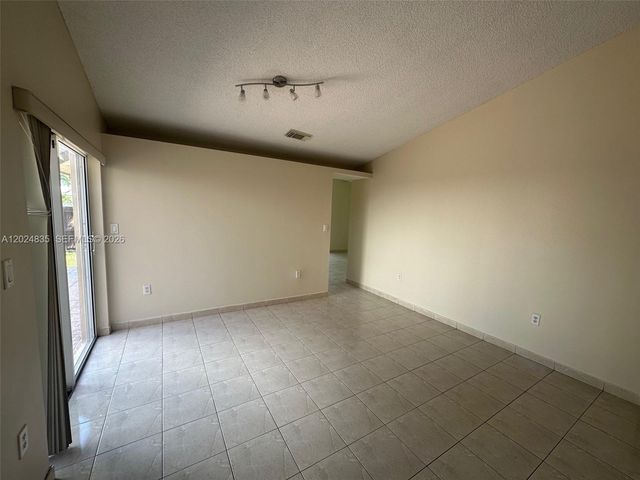 16280 SW 77th Ter, Miami, FL 33193