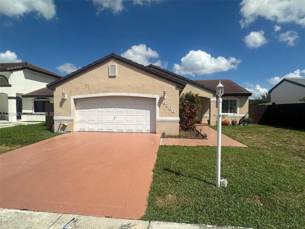 16280 SW 77th Ter, Miami, FL 33193